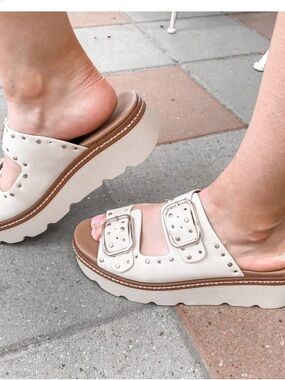 Chinese Laundry Cream Studded Double-Buckle Platform Slide Sandals